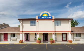 Days Inn by Wyndham Cape Carteret Near Emerald Isle