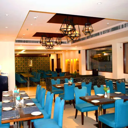 L'Elegant Hotel by Ace Manor