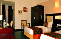L'Elegant Hotel by Ace Manor - 3-Star