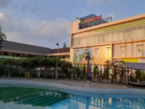 Three Eight Front One Boutique Batu Malang