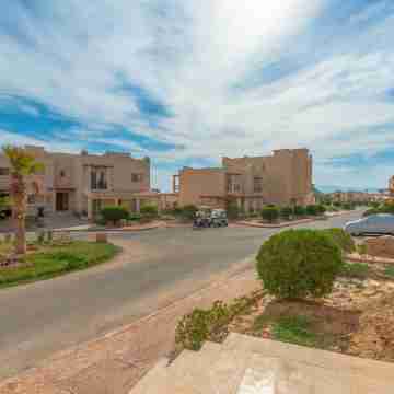 Vesta - Luxury Apt I - 2Br - Golf Others