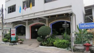 the-promenade-hotel