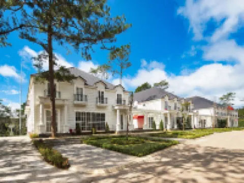 金色太陽酒店 - 曼登 公伯隴酒店