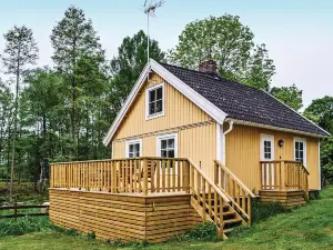 One-Bedroom Holiday Home in Gullabo