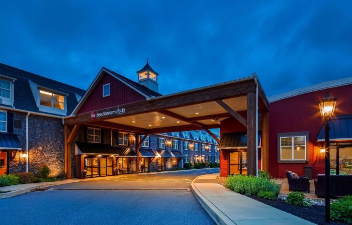 Best Western Plus Intercourse Village Inn  Suites