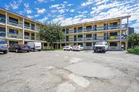 La Quinta Inn by Wyndham Costa Mesa / Newport Beach - parking