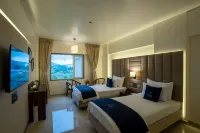 Mastiff Grand the Sia Palace Suites & Banquets, Khopoli (Nr. Imagica) Hotels in Raigad