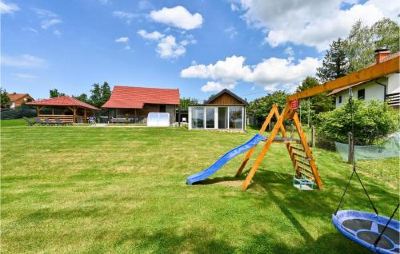 Playground/Children's Club Nice Home in Stubicke Toplice with 3 Bedrooms, Outdoor Swimming Pool and Heated Swimming Pool Photo