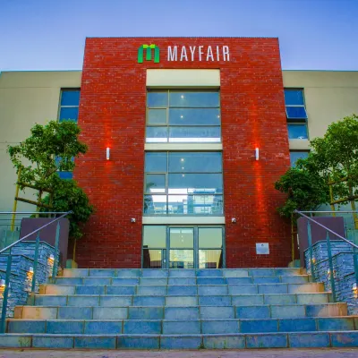 Mayfair Luxury Apartments โรงแรมใกล้Intaka Island