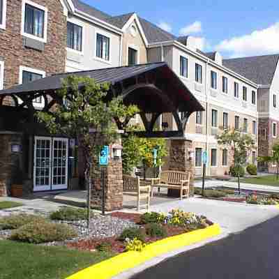 Staybridge Suites Mpls-Maple Grove/Arbor Lakes Hotel Exterior