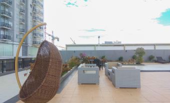 Cozy Stay Studio Apartment at Park View Condominium
