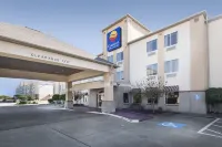 Comfort Inn & Suites Conway Отели рядом с достопримечательностью «Buzz Bolding Arena»