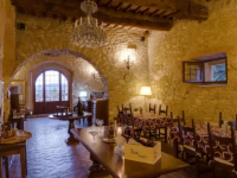 Borgo Il Poggiaccio Residenza Turistico Alberghiera Hoteles en Sovicille