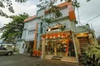 Boulevard Hotel Hotels in Tanjung Batu