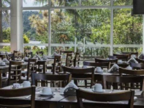 濱海海港勃朗峯度假村 曼加拉蒂巴酒店