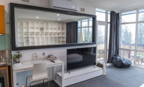 8. 다이브 호텔..