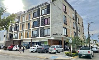 Condesa Apartments