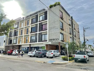 Condesa Apartments Hotel di 