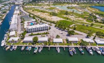 Skipjack Resort & Marina