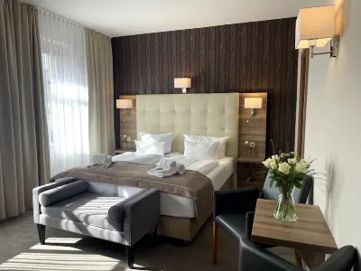 "Zur Altstadt - am Fuße der Osterburg" Gaststätte, Pension, Fewo Hotels in Weida