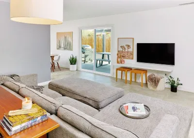 Live Centered W/ Hot Tub, Fire Pit in Joshua Tree 2 Bedroom Home by RedAwning Hotels in Joshua Tree