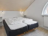 "Alvild" - 2.3km from the Sea