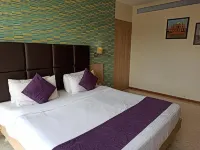 Magnus Star Residency Koregaon Park Annexe Hotel berhampiran Empress Garden