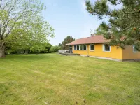 "Janne" - 400m from the Sea Hotels in Bogense
