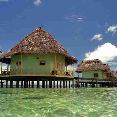 Punta Caracol Acqua Lodge Hotel Exterior