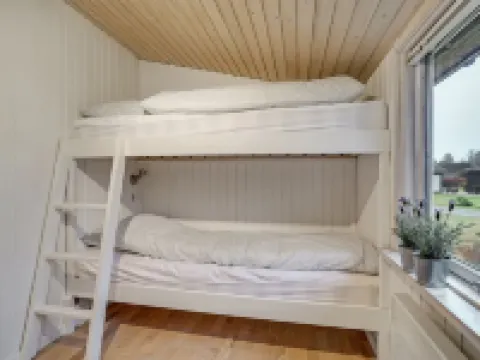 "Leonor" - 300m from the Sea