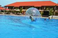 Tok Aman Bali Beach Resort @ Beachfront - ที่มีสระว่ายน้ำ