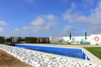 Entre Vinhas & Mar Hotels in Amoreira