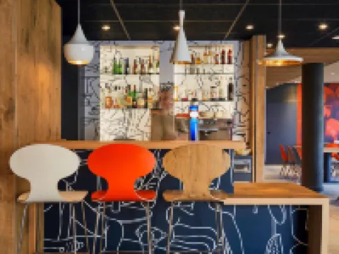 宜必思土倫拉塞訥酒店 濱海拉塞訥酒店