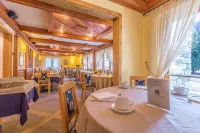 Hotel Lo Scoiattolo Hotels in Gressoney-La-Trinité