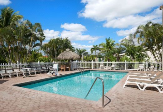 트래블로지 바이 윈덤 플로리다 시티 홈스테드 에버글레이즈