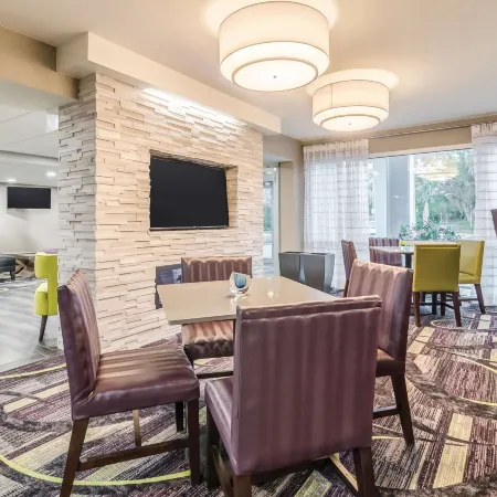 La Quinta Inn & Suites by Wyndham Myrtle Beach - N Kings Hwy