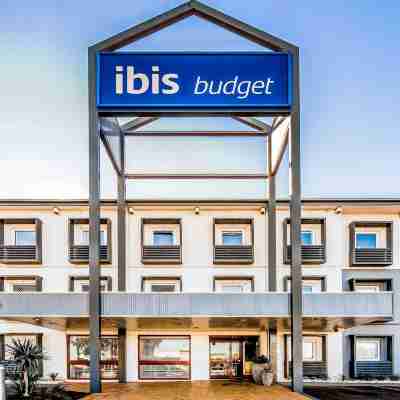 Ibis Budget Campbelltown Hotel Exterior