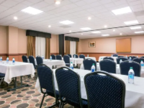 วินเกท เอเธนส์ โรงแรมในเอเธนส์