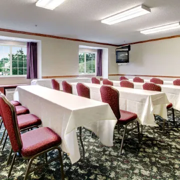 Microtel Inn & Suites by Wyndham Bridgeport