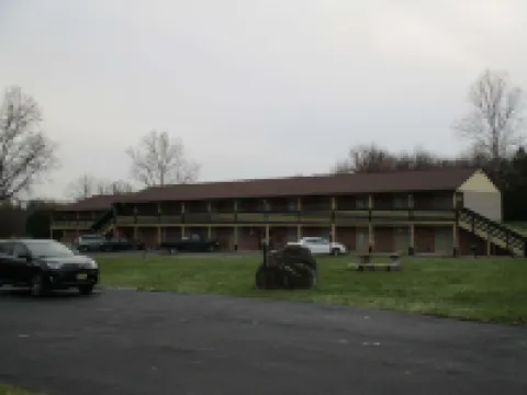 Motel 6 Shartlesville, PA