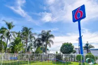 Motel 6 Garden Grove, CA