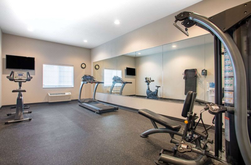 Microtel Inn & Suites by Wyndham Liberty/NE Kansas City Area photo 2