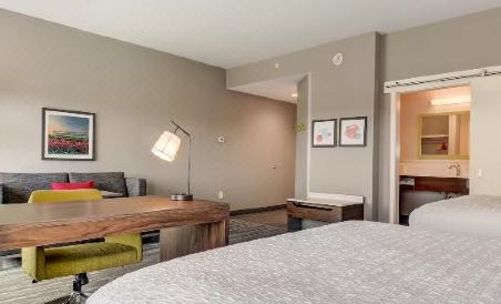 Hampton Inn and Suites Williamstown Ark Encounter - Housity