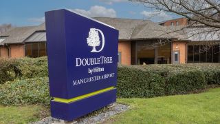 doubletree-by-hilton-manchester-airport