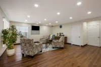 Suburban Studios Millville - 2-Star