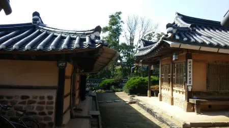 Gyeamgotaek Отели рядом с достопримечательностью «옥천암»