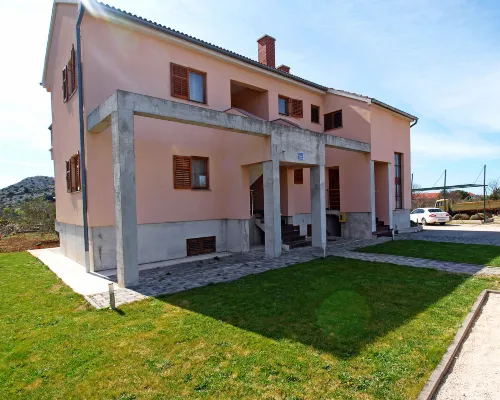 Jasminka Hotels in Drage