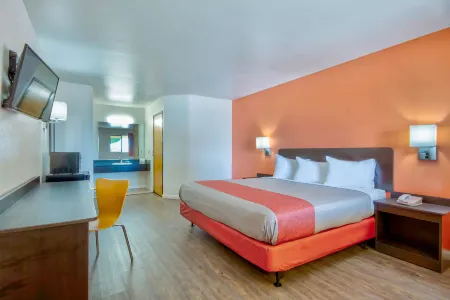 Motel 6 Santa Nella, CA - Los Banos Отели в г. Лос Банос