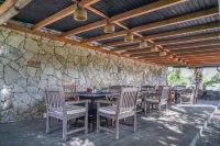 Coconut Lodge Các khách sạn ở Mlonggo