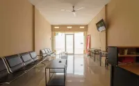 RedDoorz Near Ubl Lampung 2 Hotels in Kedaton